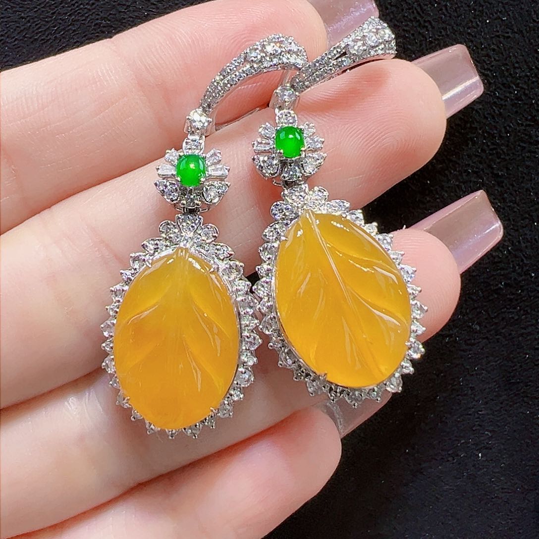 翡翠吊坠(不含链)18K金镶嵌吊坠