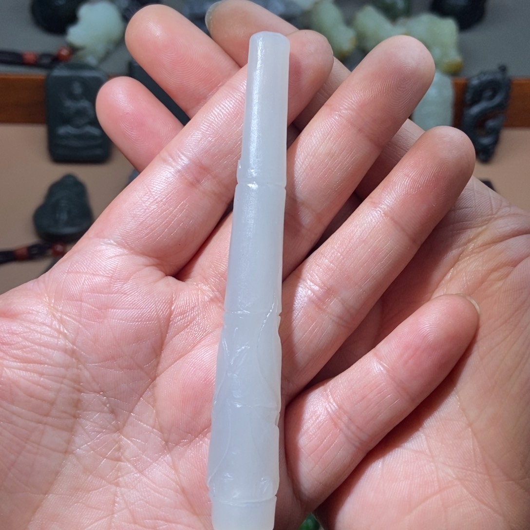 和田玉未镶嵌颈饰定制