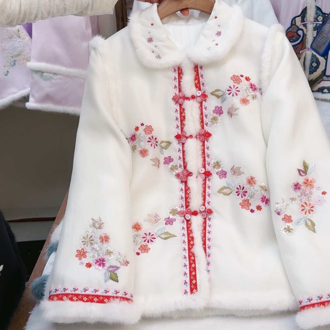 织绣真丝真丝翻领棉服