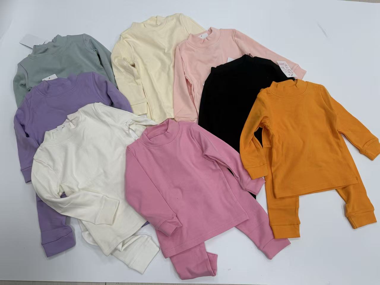 中领男女童长袖套装