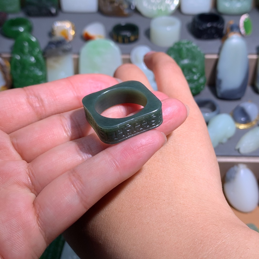 和田玉戒指未镶嵌