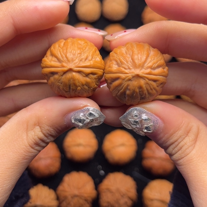文玩核桃吊坠小板栗