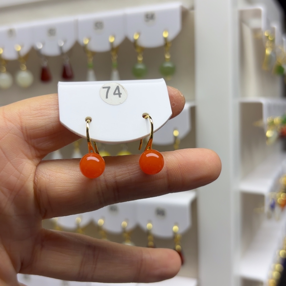 南红玛瑙银S925镶嵌耳饰