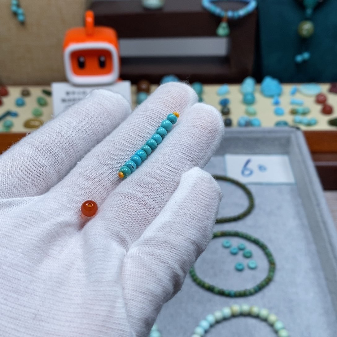 未镶嵌配饰南红玛瑙