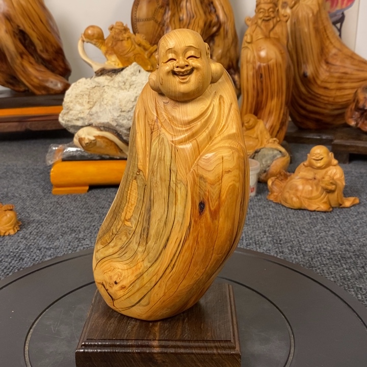 柏木（崖柏）弥勒佛摆件