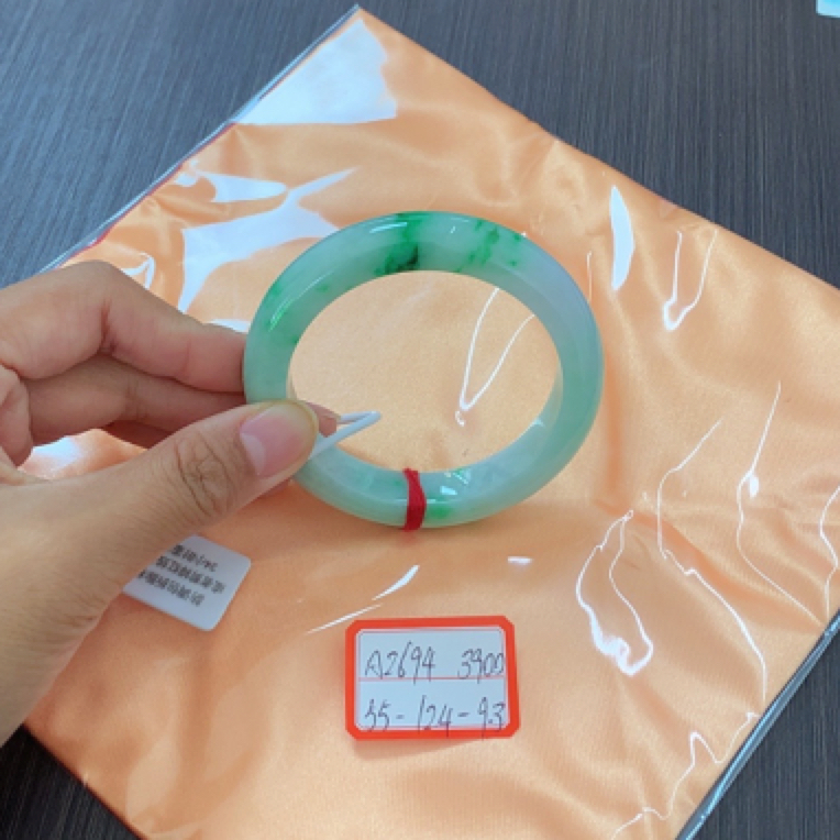 实在人珠宝天然缅甸翡翠A货A2694