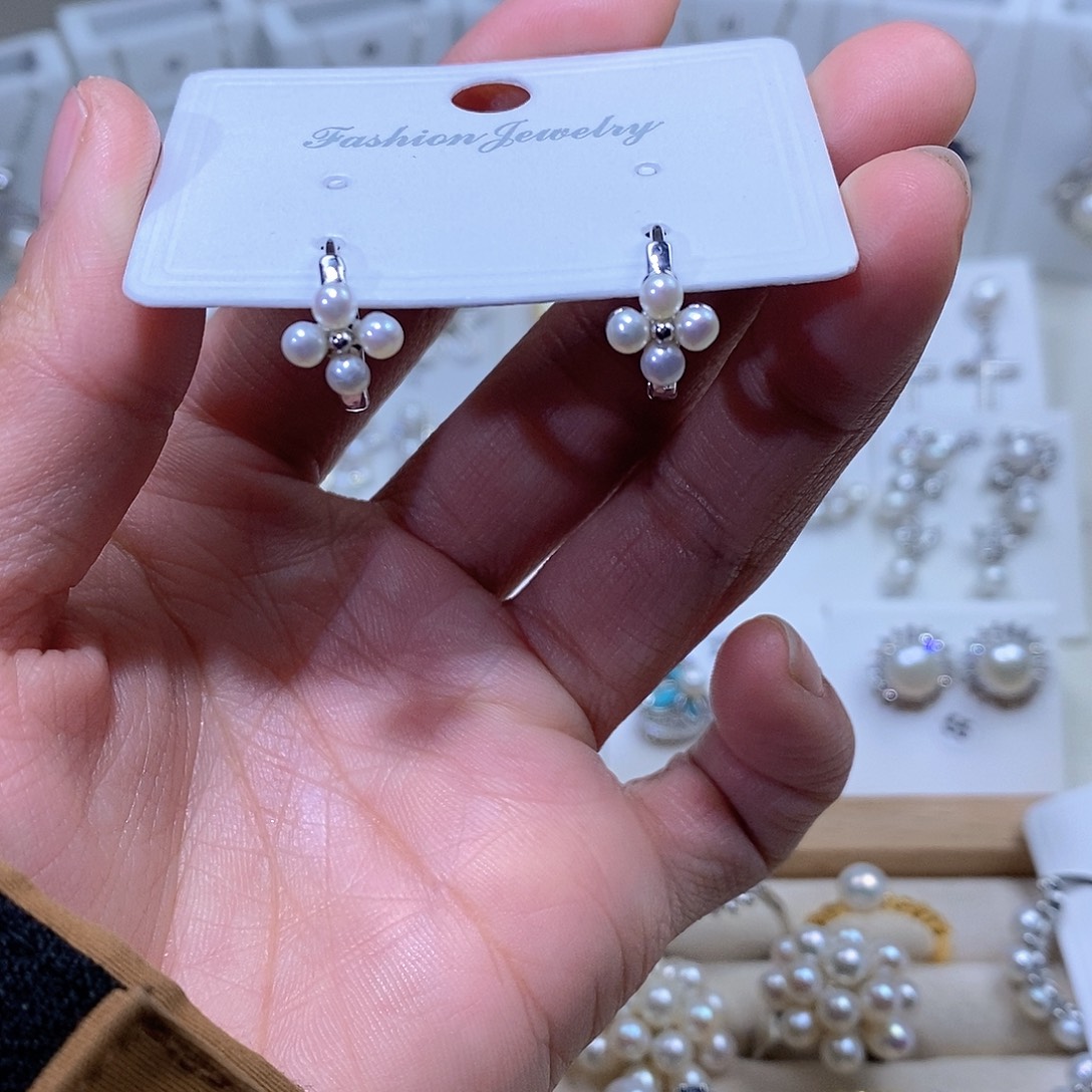未镶嵌耳饰淡水珍珠