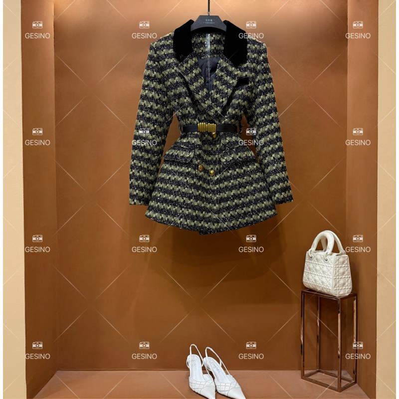 【露露】秋冬气质小香风时尚设计师中长款外套 QD-2025115