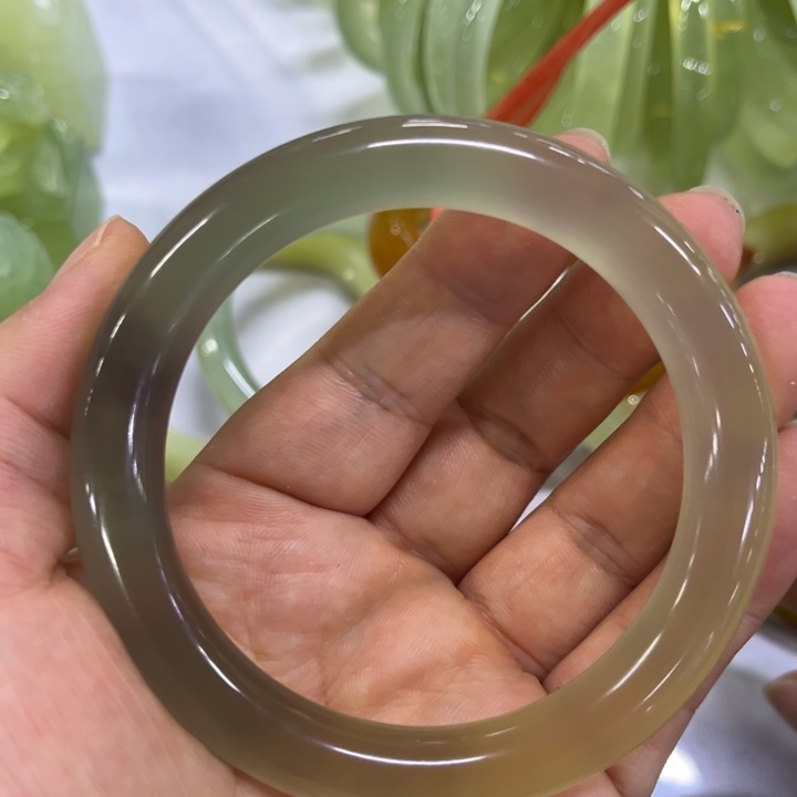 合金蛇纹石玉吊坠