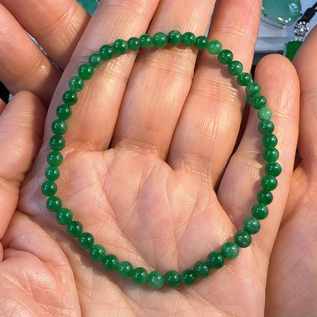 翡翠手链未镶嵌圆珠