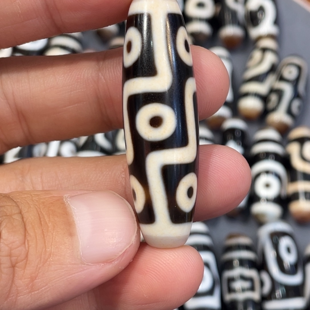 通***牒玛瑙/玉髓颈饰未镶嵌