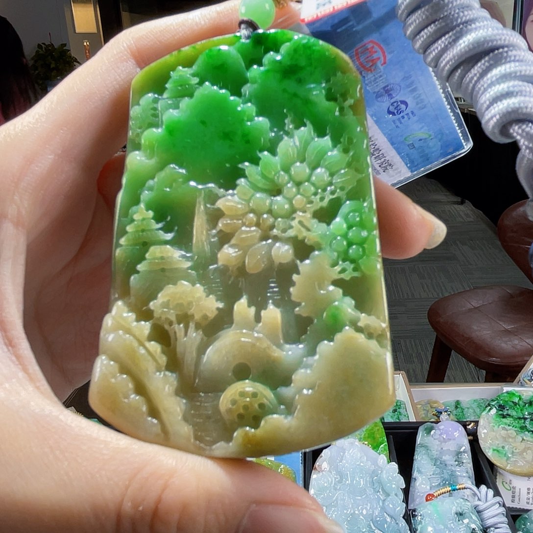 颈饰未镶嵌翡翠翡翠