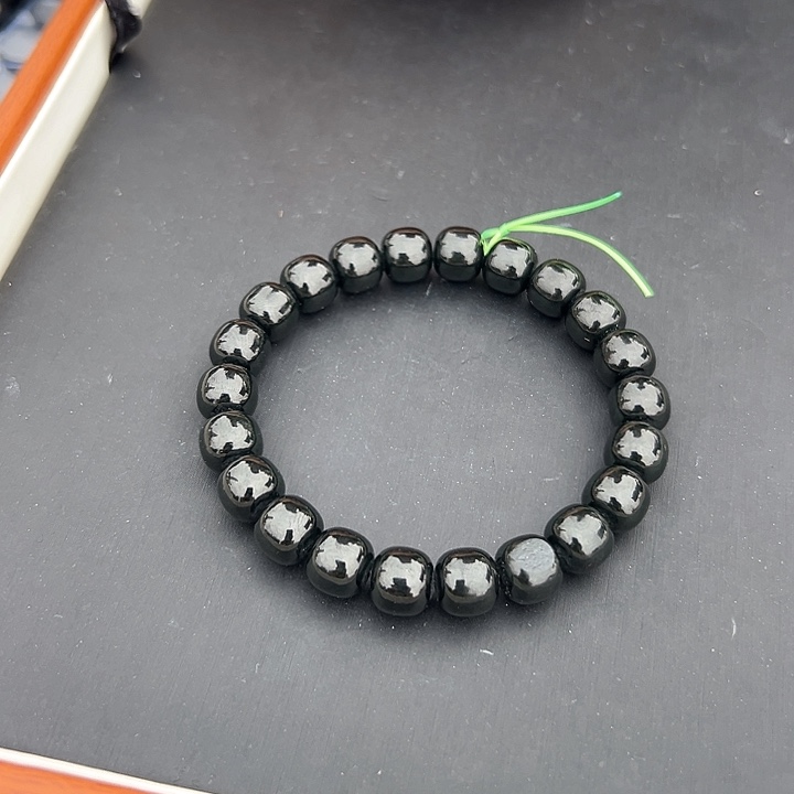 未镶嵌手串和田玉卡10