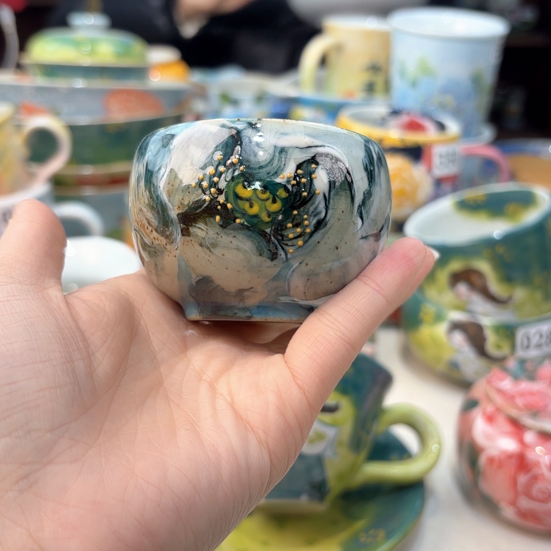 瓷片兔兔好可爱呀