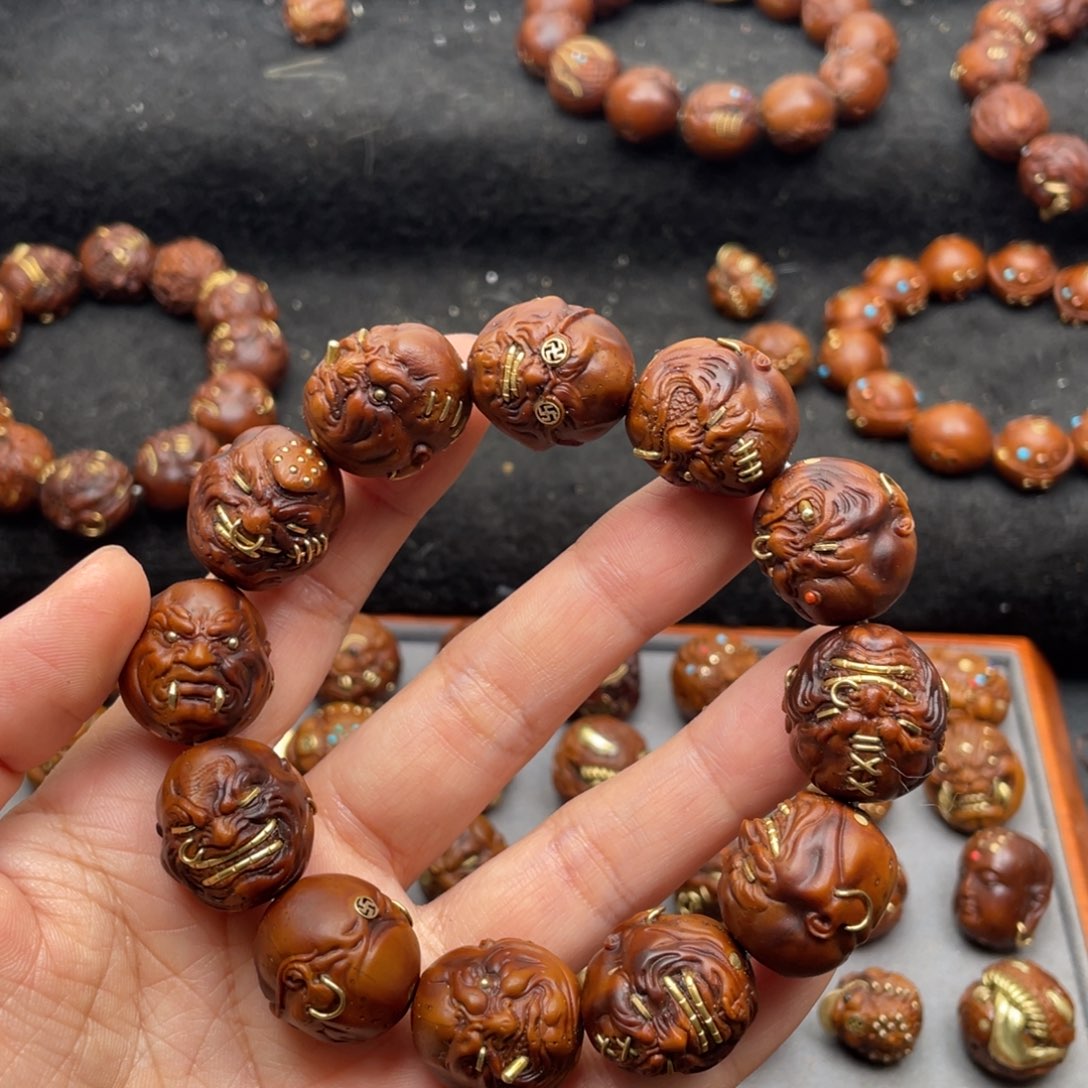 紫金鼠手串?****生19大满贯