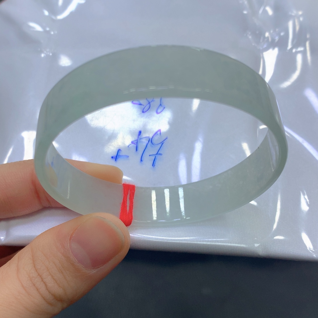 翡翠未镶嵌手镯翡翠2