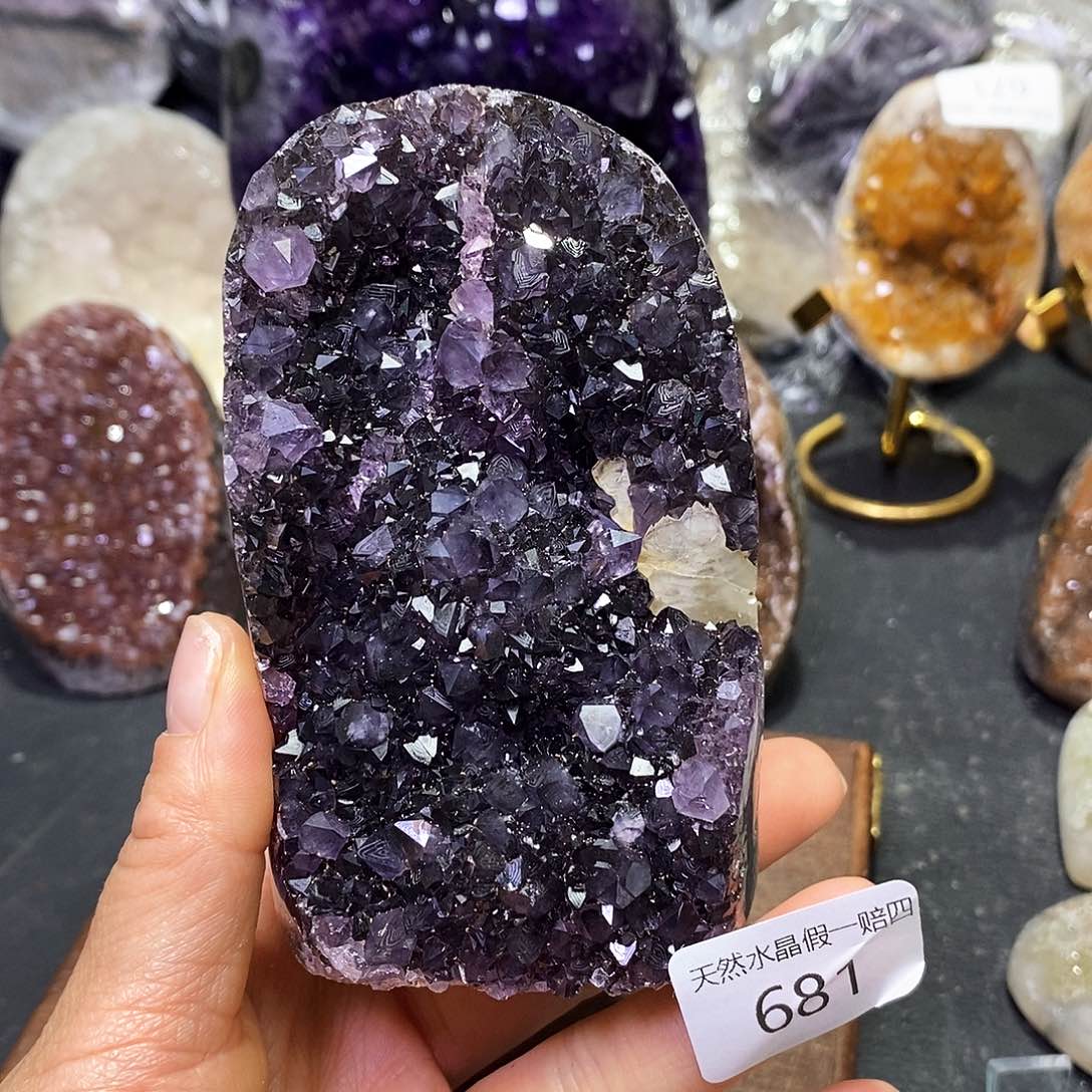 水晶大型摆件（非配饰）未镶嵌