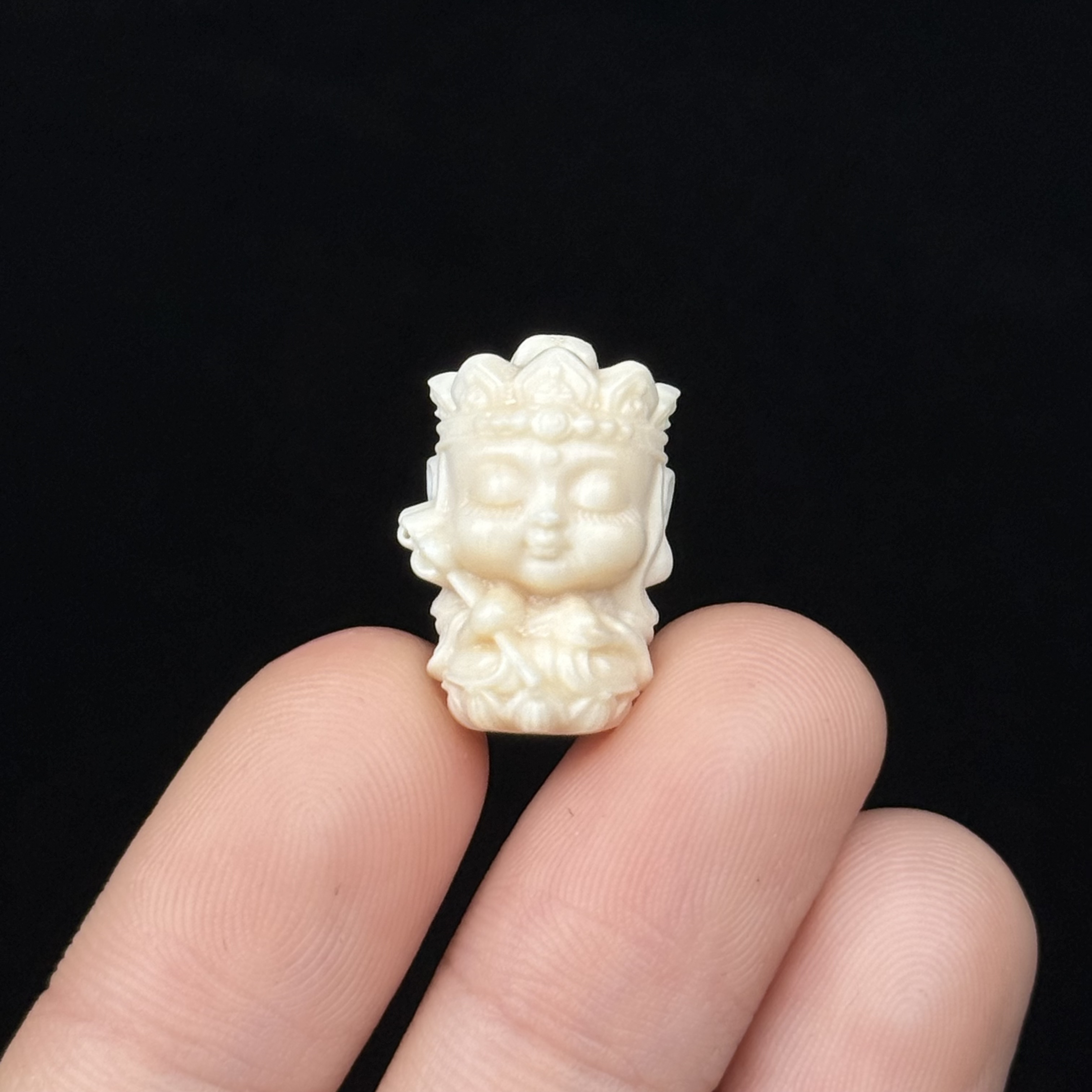 D68-53天然猛犸牙 地藏王菩萨13*19.3mm一物一图假一罚十