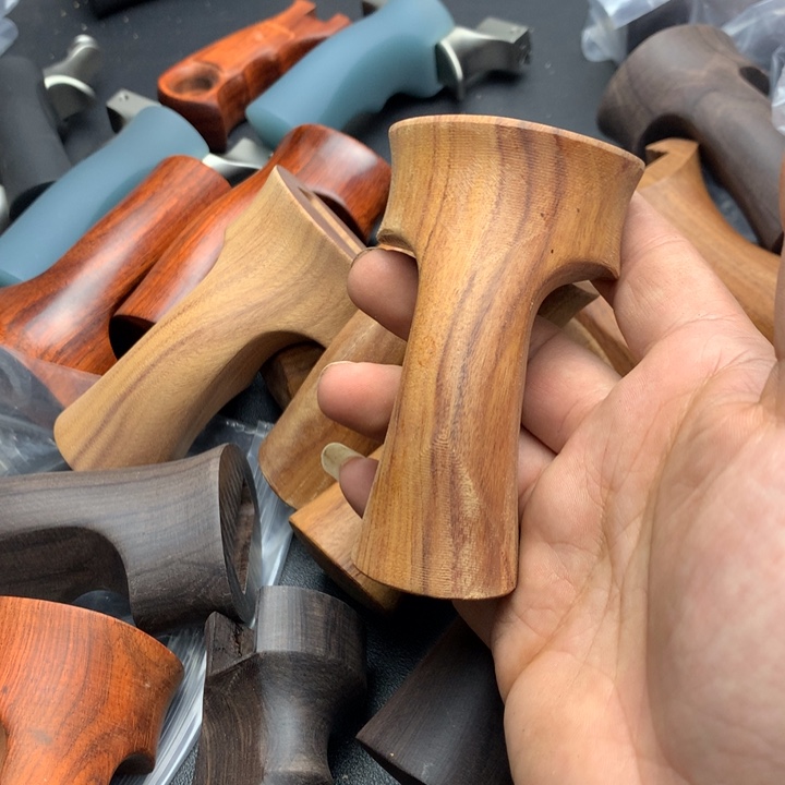 一***虹无极52虎口木柄未打磨