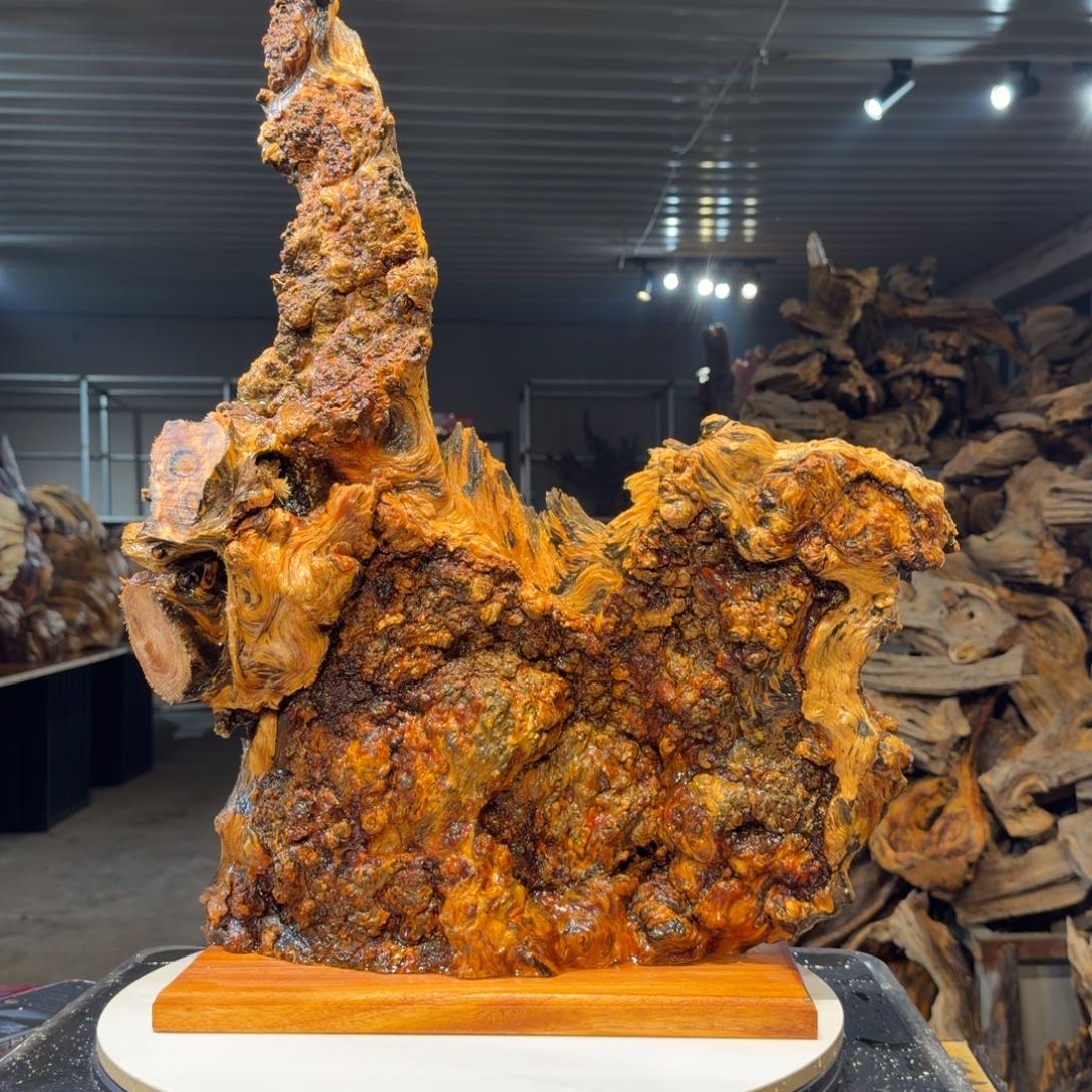 冰***淋木王一刀琥珀木摆件25