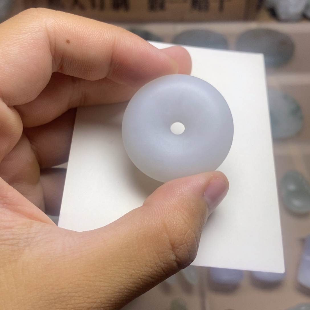 未镶嵌定制翡翠平安扣