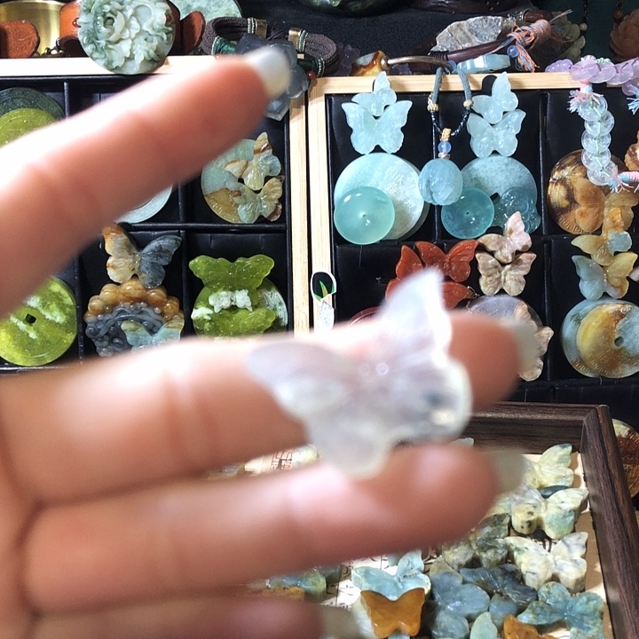 岫玉未镶嵌岫玉挂件
