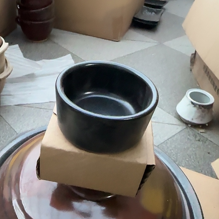 瓷片陶瓷盘子碗啥都有