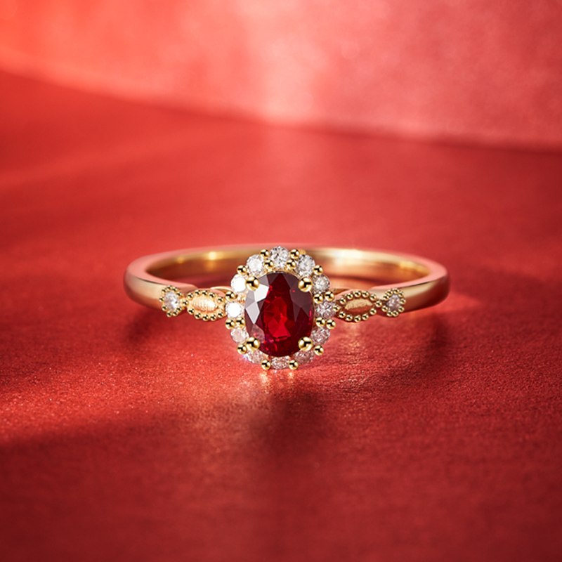 伊彩珠宝 天然红宝石戒指女18k黄金鸽血红镶钻石