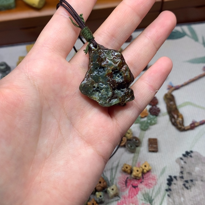 岫岩河磨玉（透闪石质玉）未镶嵌挂件