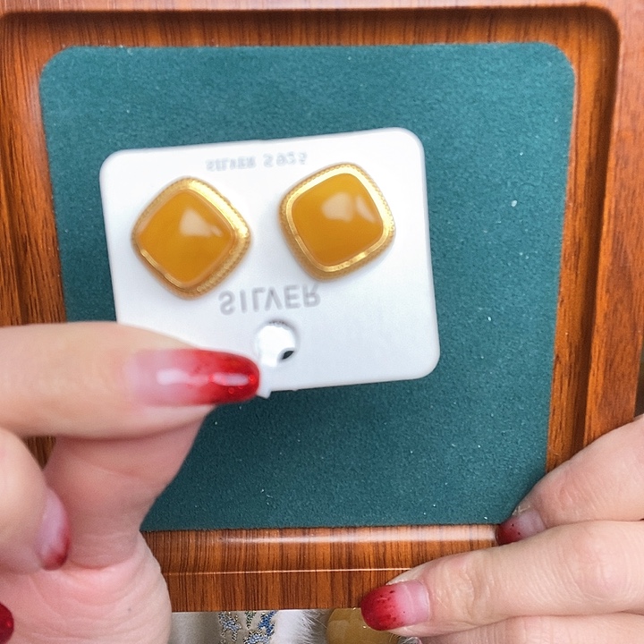 蜜蜡耳饰银S925镶嵌耳钉