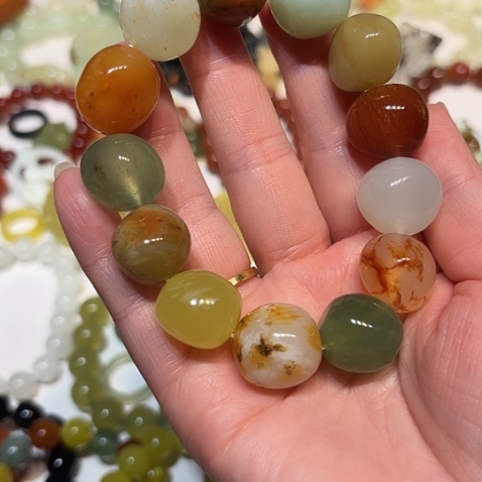 蛇纹石玉未镶嵌手串