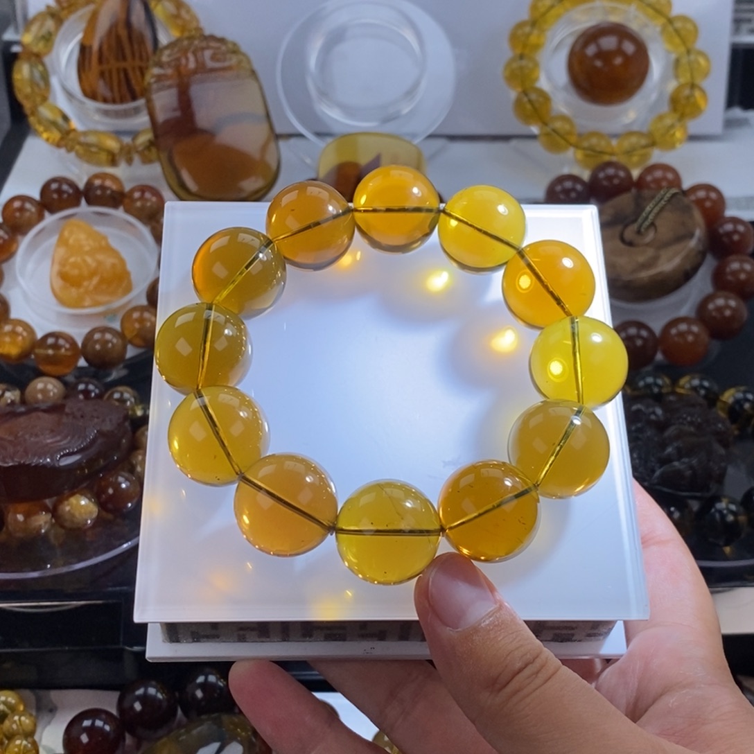 琥珀未镶嵌珠宝奇石