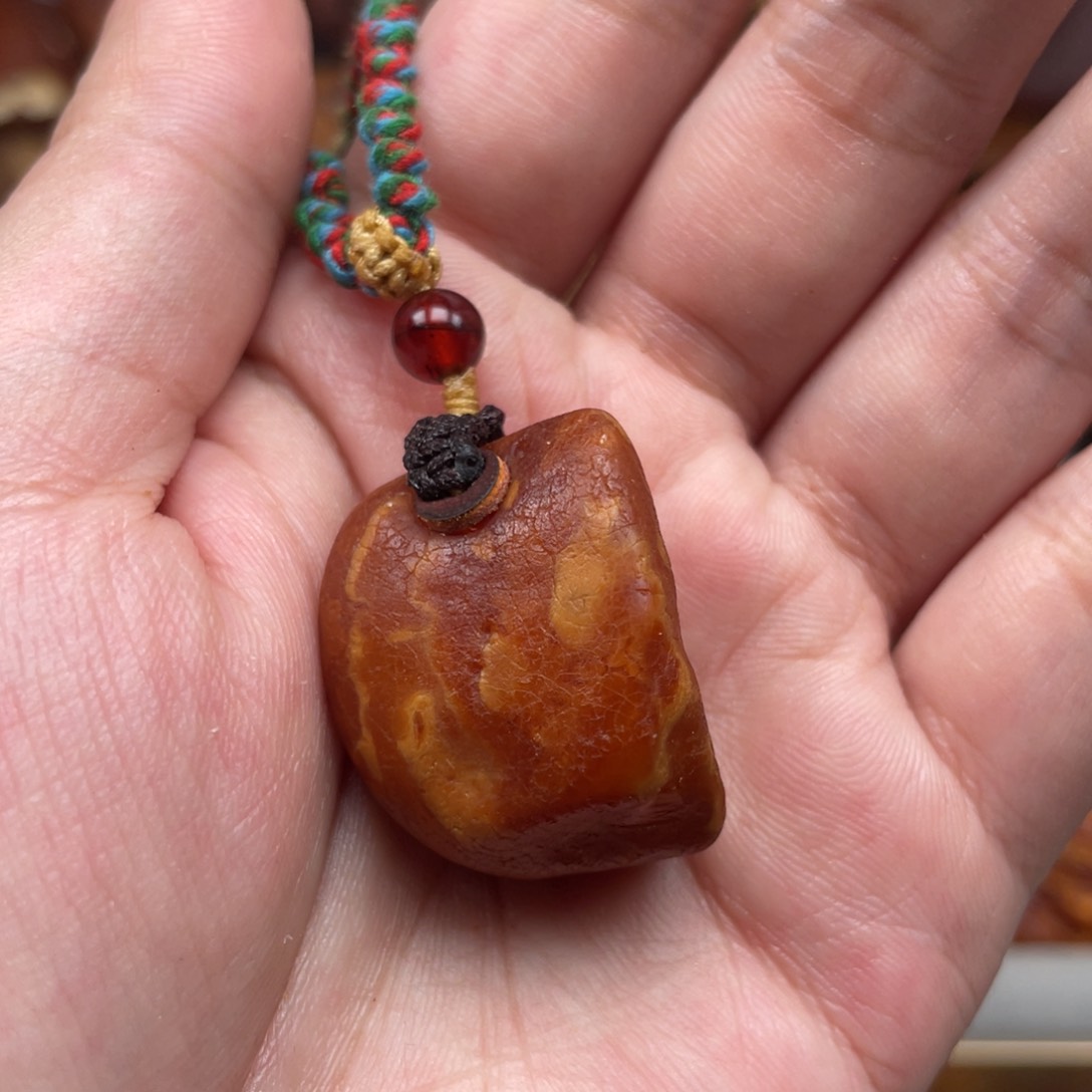 未镶嵌蜜蜡珠宝奇石