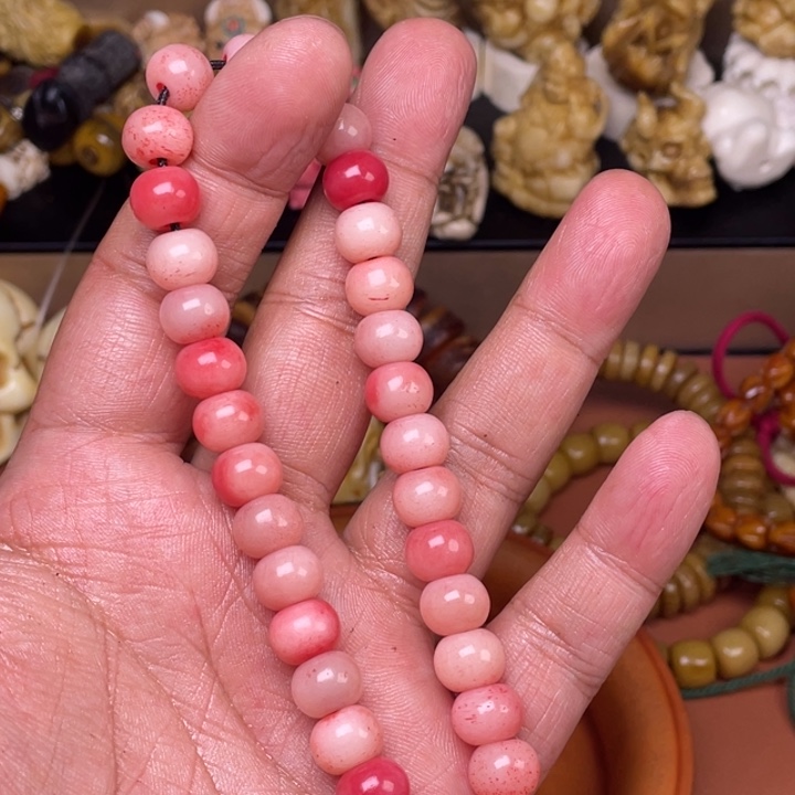 驼骨摆件人更忙完