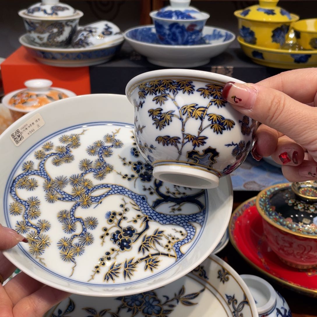 用****7景德镇景德镇陶瓷学院美术系