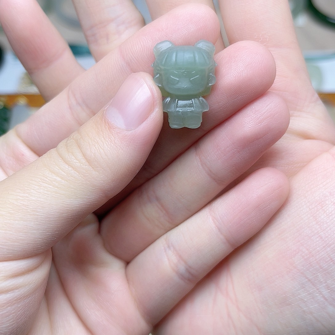 和田玉挂件。k k未镶嵌