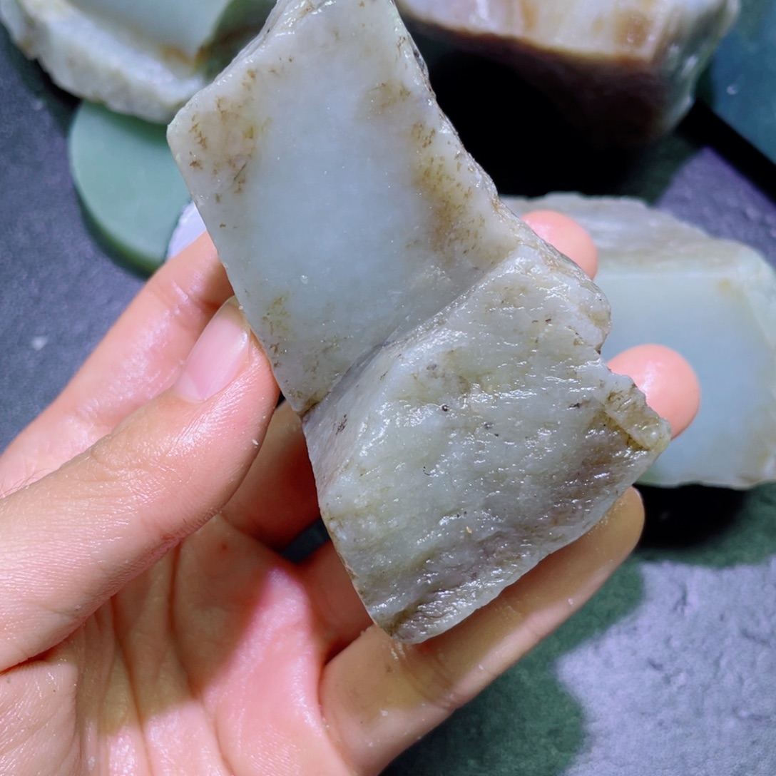 和田玉（糖玉）未镶嵌珠宝半成品