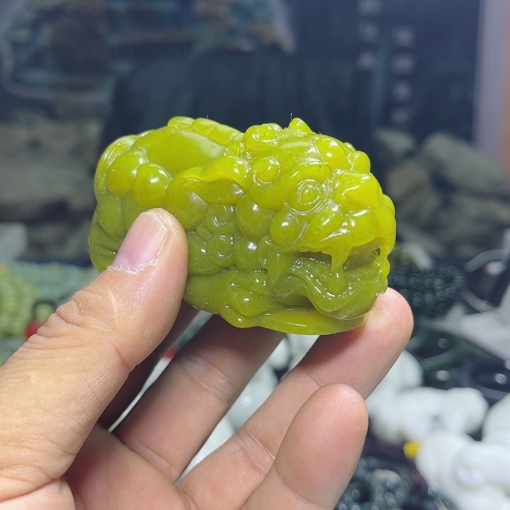 蛇纹石玉项链未镶嵌老*