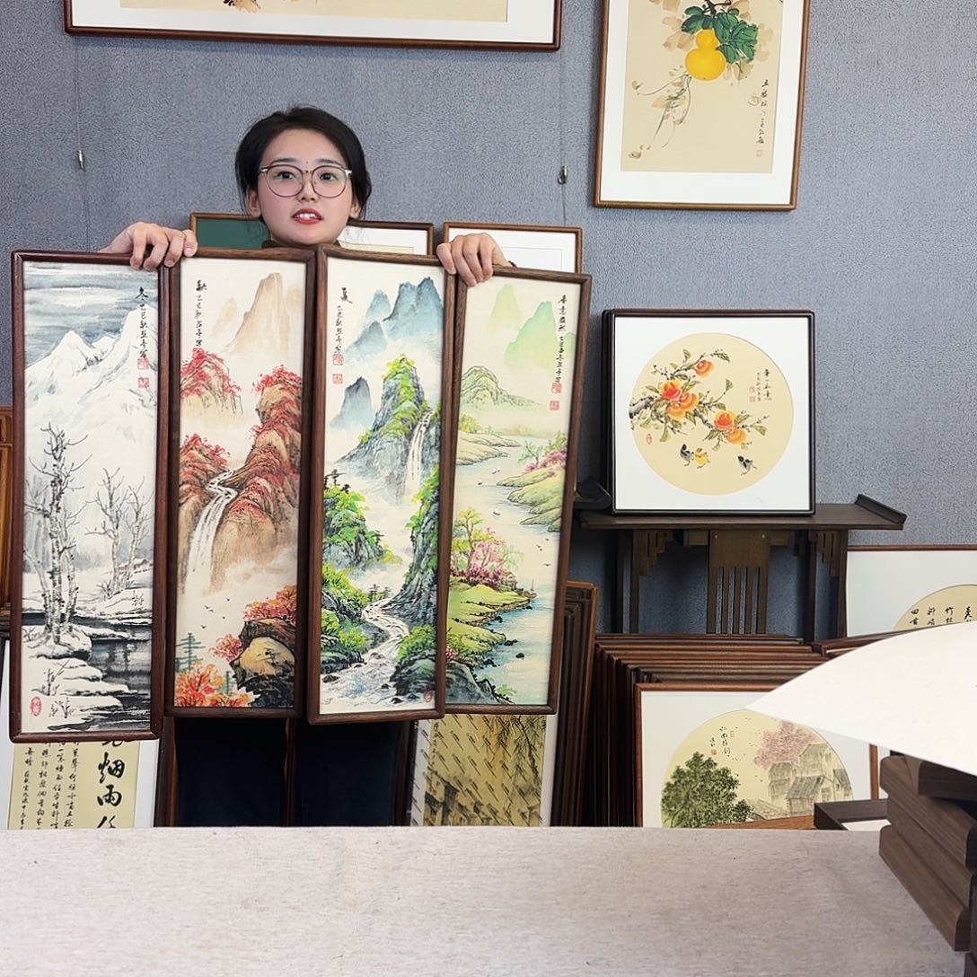 国画手绘带框尺寸：20*70春夏秋冬