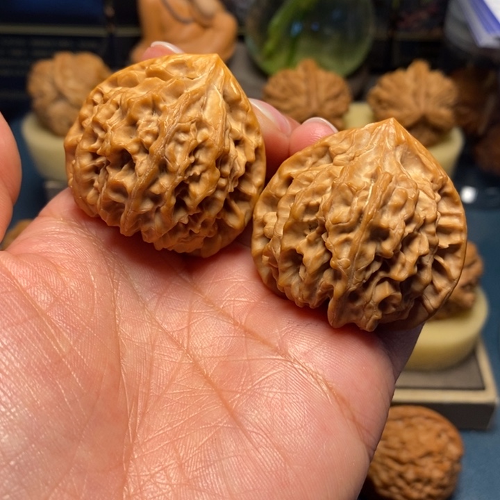 【闪购商品】把件文玩核桃龙门涧