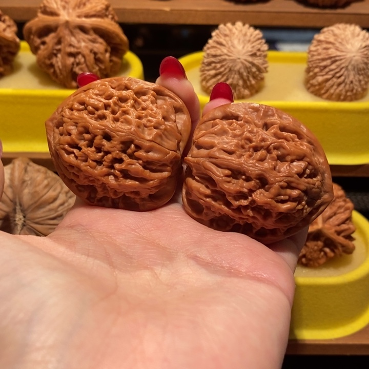 呈***呈文玩核桃吊坠凤凰台