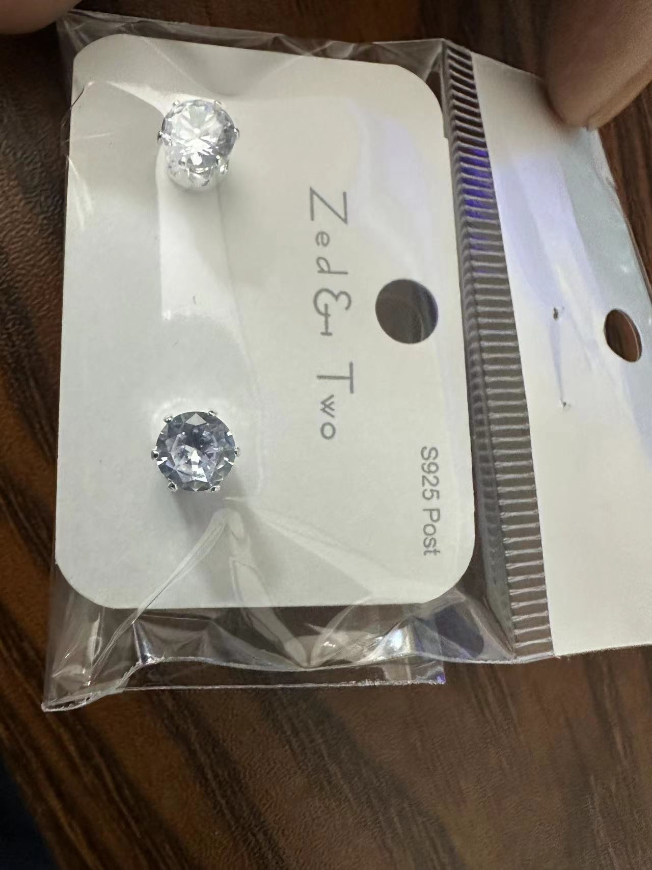小耳钉
