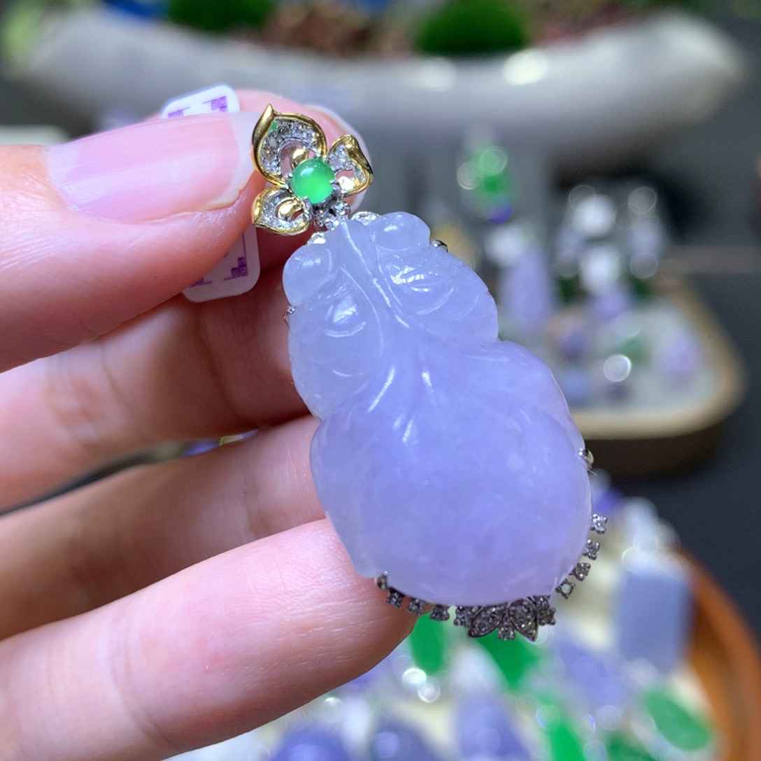 【闪购商品】翡翠颈饰18K金镶嵌翡翠吊坠项链