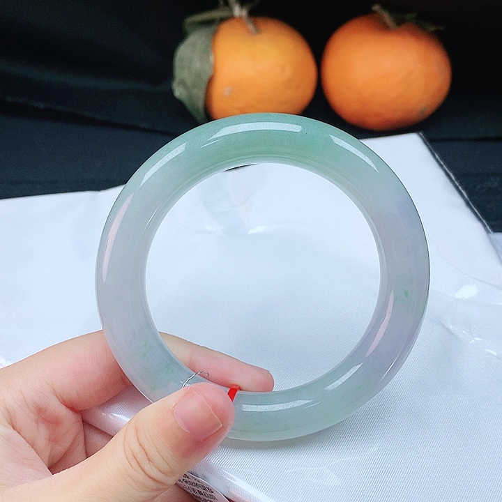 翡翠手镯未镶嵌56胖
