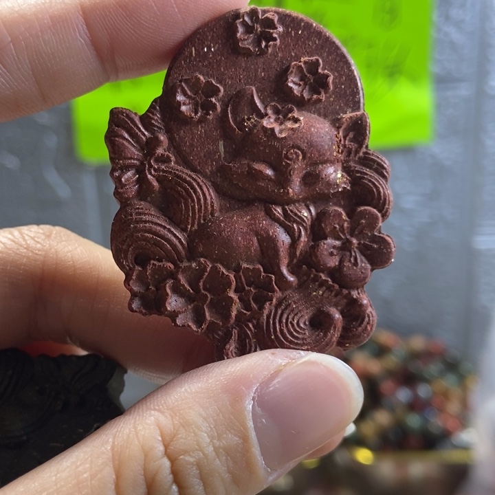 泥塑s花蕊九尾狐牌