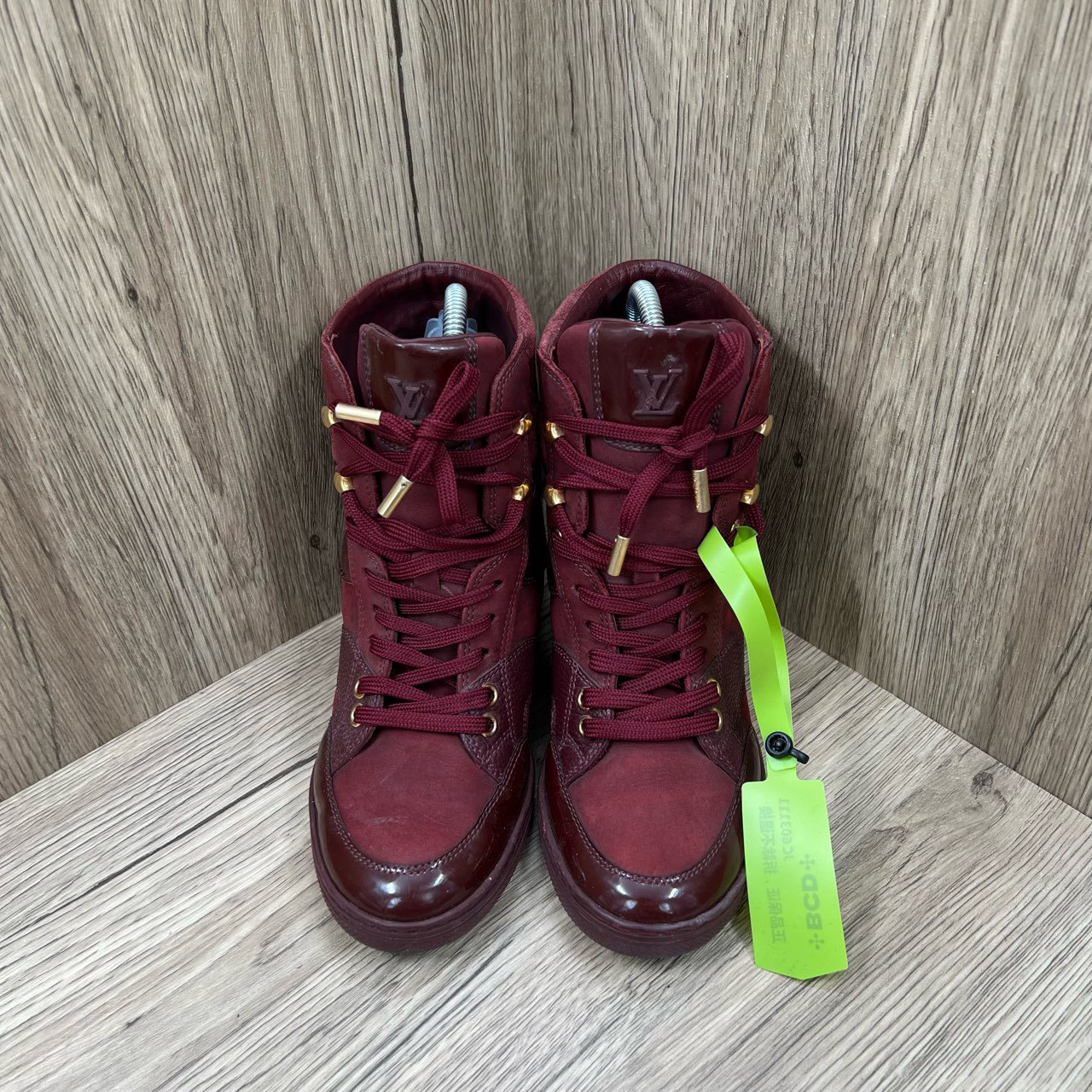 90新 LouisVuitton/路易威登 红色高帮板鞋 34码/9新/无配件