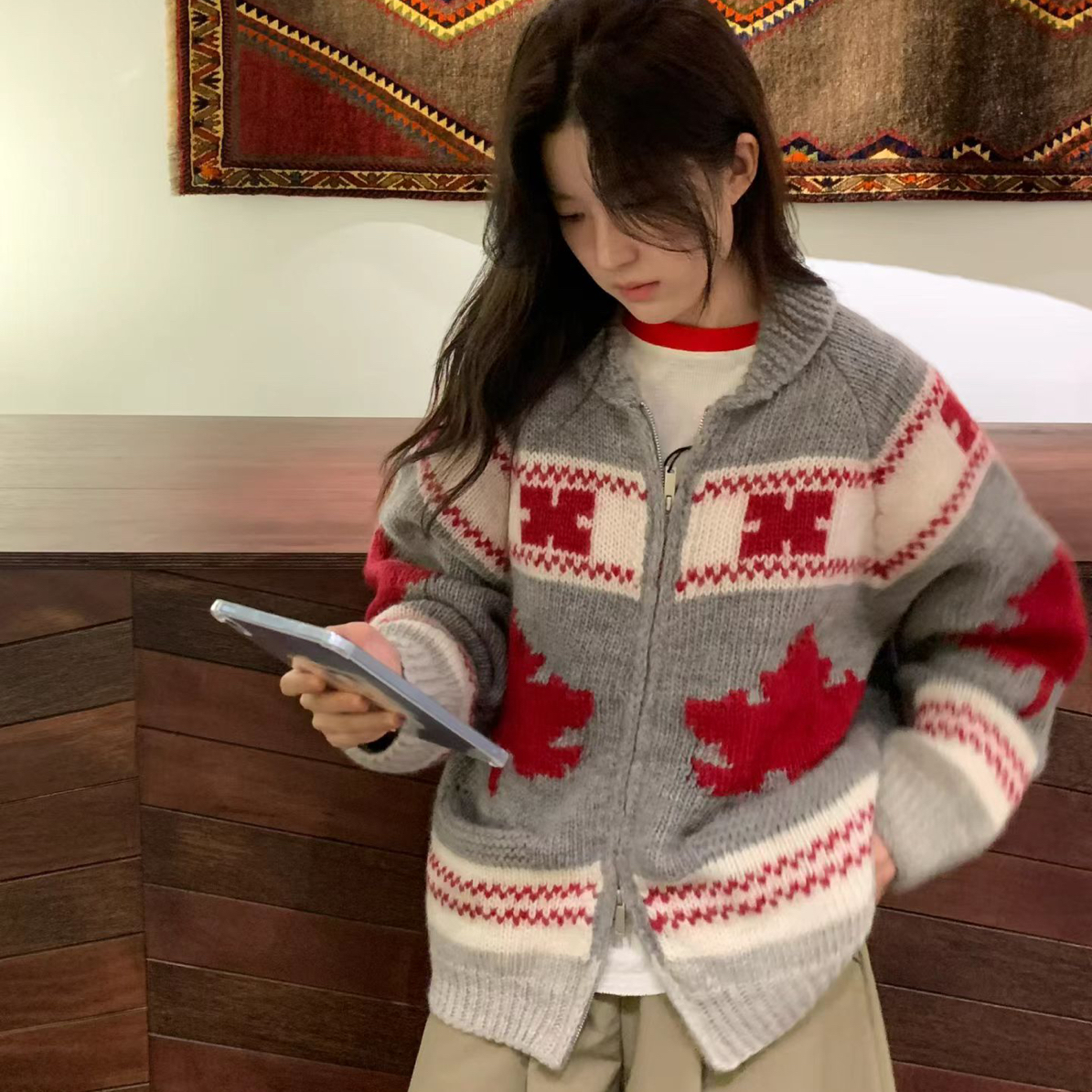 M2韩国女装 正品东大门秋冬费尔岛珍珠毛衣枫叶毛衣（No退No换）