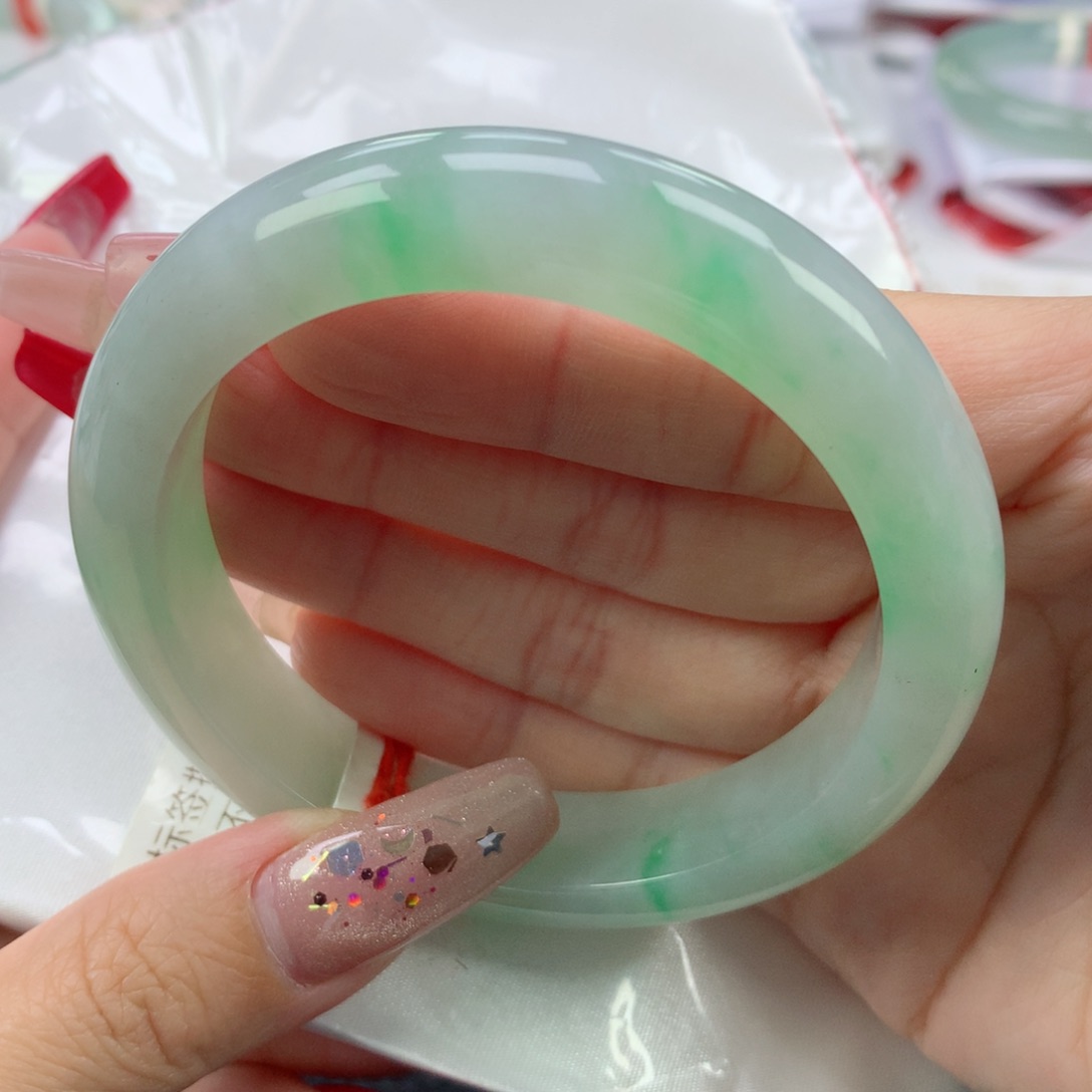 翡翠手镯未镶嵌57.9正圈