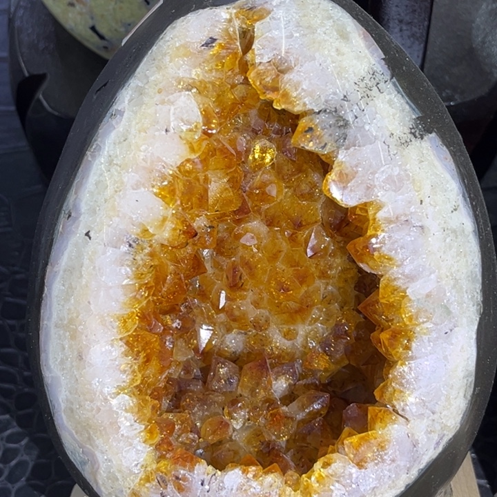 未镶嵌水晶珠宝半成品