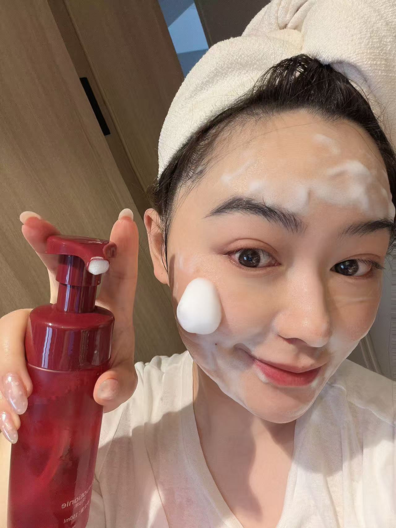 DALILI-非常推荐敏感肌干皮混干皮玫瑰氨基酸水感柔净洁面慕斯